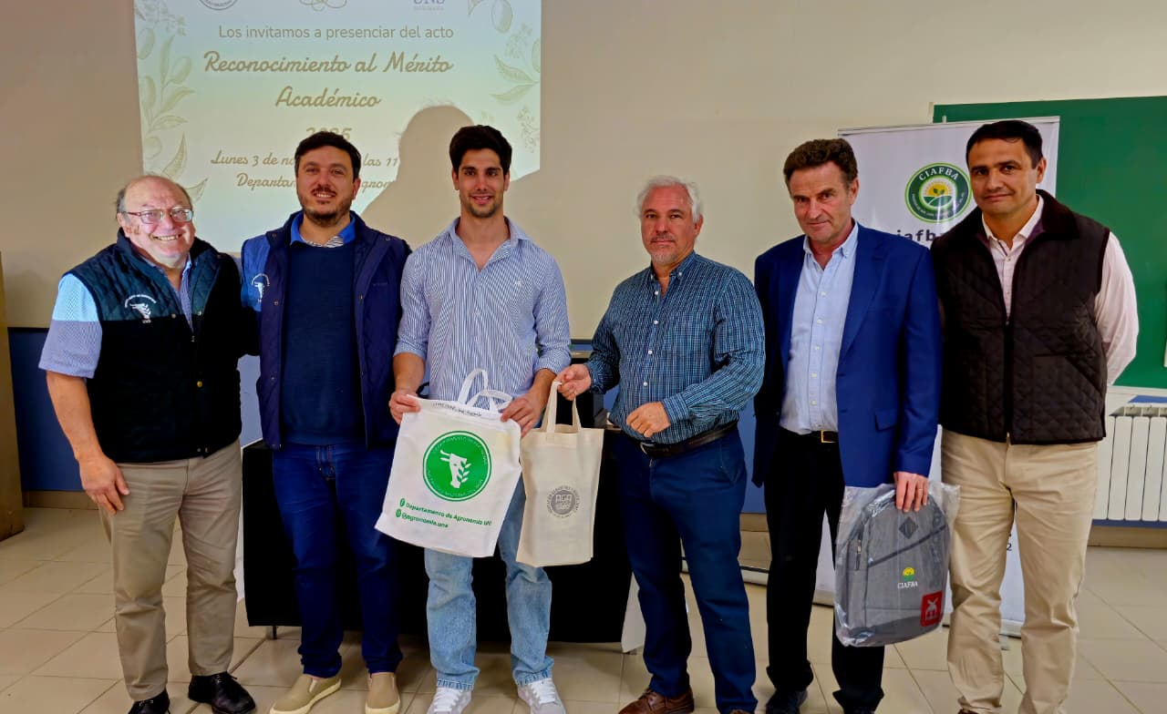 Mérito Académico de la UNS: la AGA participó de la entrega de premios en Agronomía
